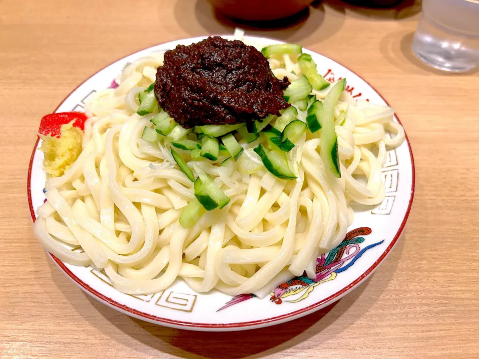 じゃじゃ麺（中）|かぬさん