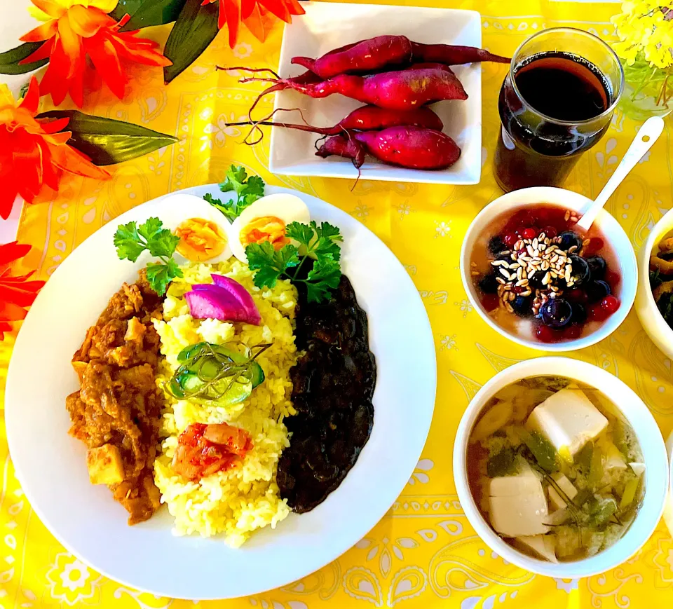 10月11日元気カレーはサツマイモカレーとブラックカレー🍛|HAMI69さん