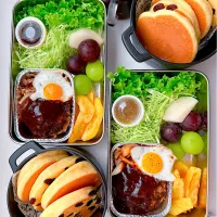 Snapdishの料理写真:ホットケーキ＆ハンバーグ弁当|satomiさん