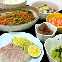 晩ごはん　鯛昆布茶〆　副菜と残り物で焼きそば､ピーマンピザなどなど|にゃっきさん