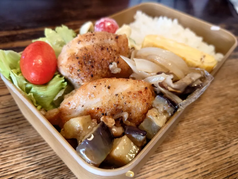 鶏のパリパリ焼き弁当(*^_^*)|しーPaPaさん