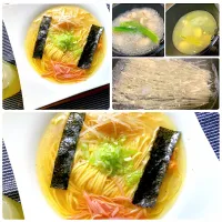 Snapdishの料理写真:鶏皮と煮干し粉と白だしのラーメン|いーのさん