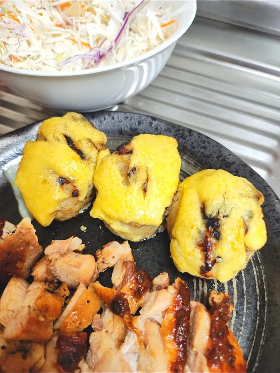 鶏モモ焼きとつくねチーズだぜ|時雨さん