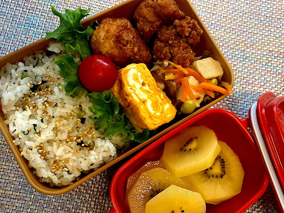 Snapdishの料理写真:唐揚げ弁当|りりあんさん