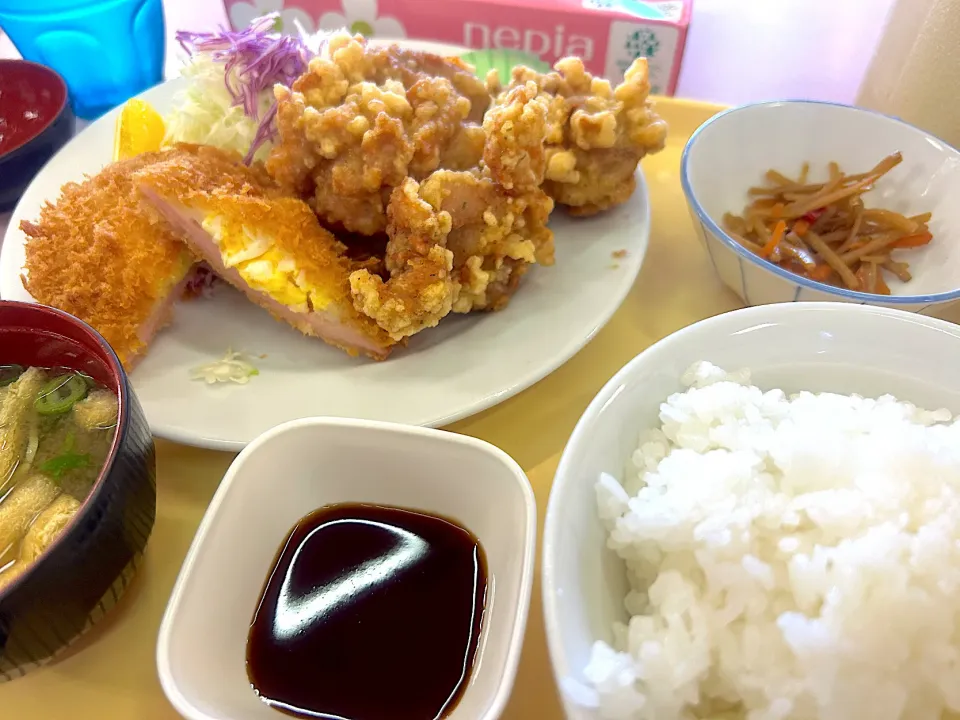 マヨたまカツ・唐揚げ定食|ぶりっとさん