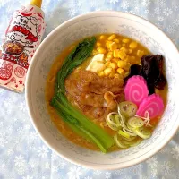 Snapdishの料理写真:札幌とんこつ味噌ラーメン