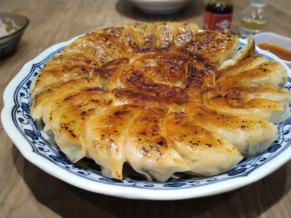 焼き餃子|古尾谷りかこさん