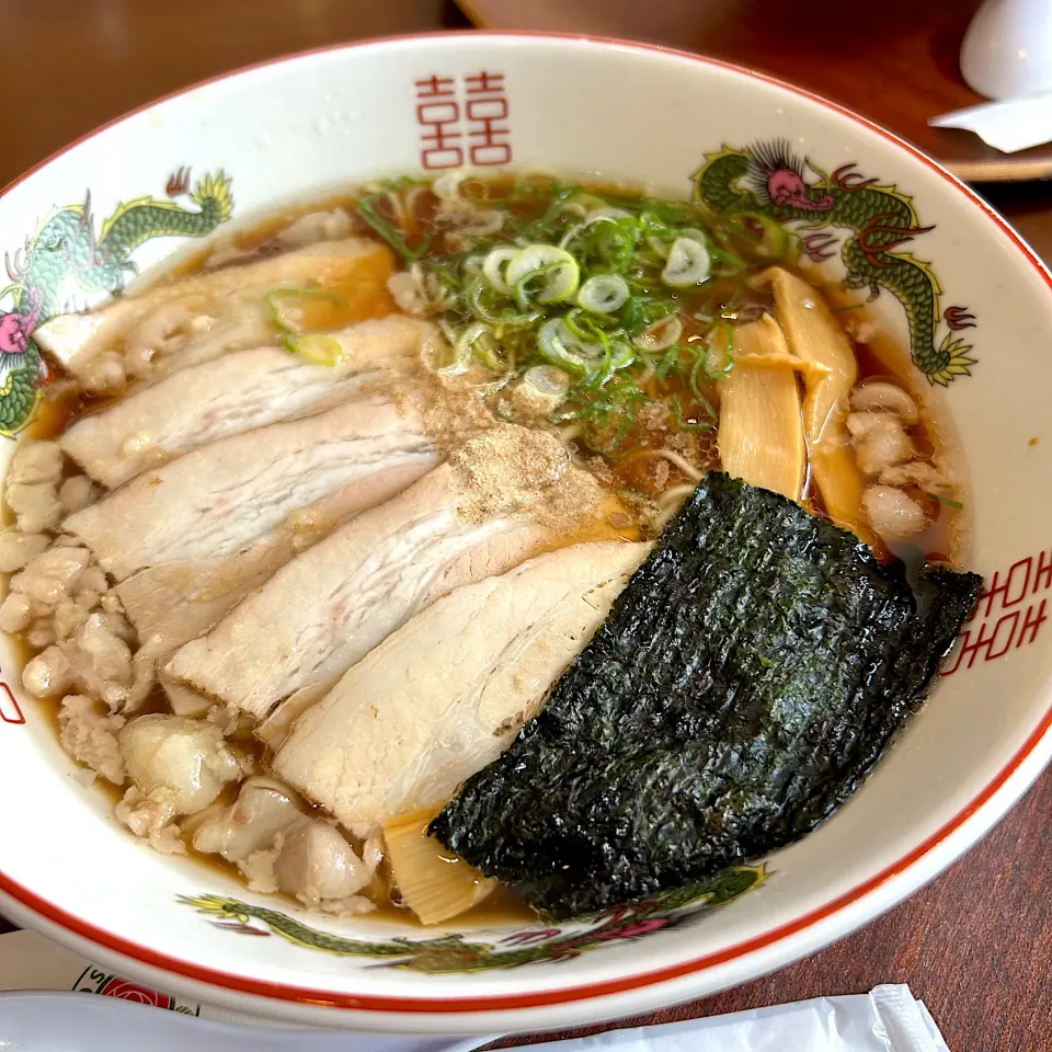 Snapdishの料理写真:福山ＳＡで尾道ラーメン😋|すかラインさん