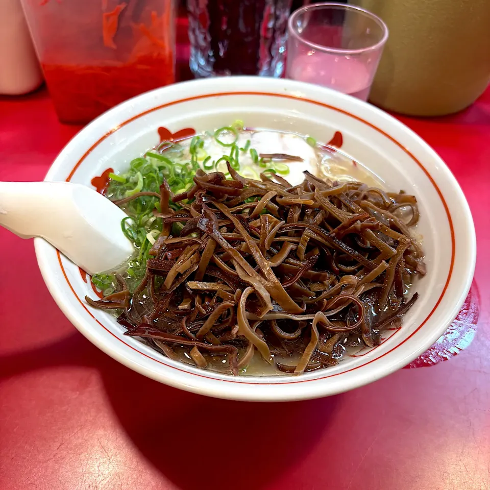 長浜ラーメン　キクラゲトッピング|山内博之さん