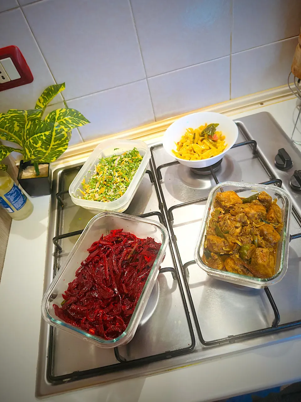 Snapdishの料理写真:Sri Lankan curry’s|milkaさん