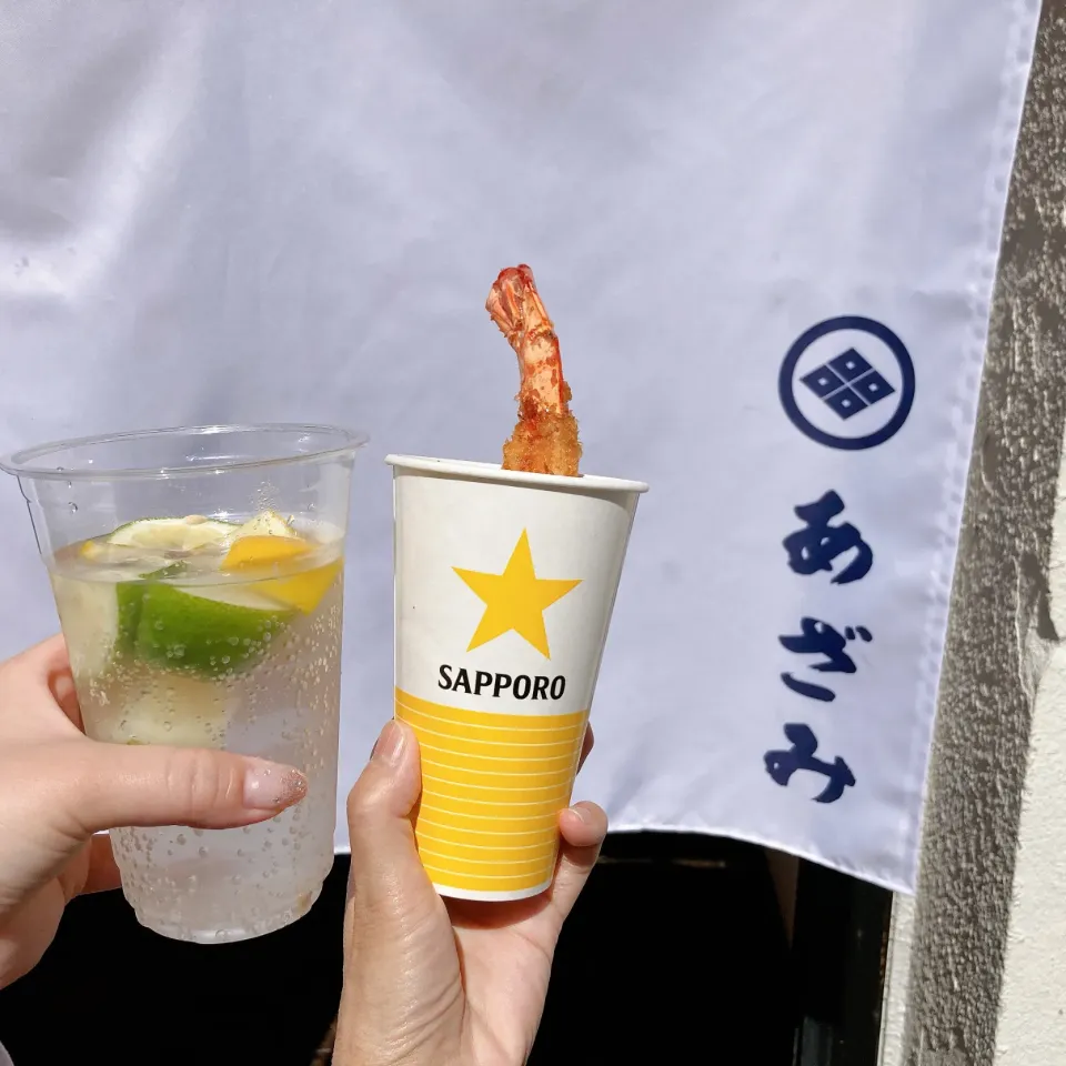 Snapdishの料理写真:エビフライとレモンサワー　酒まつり|ちゃみこさん