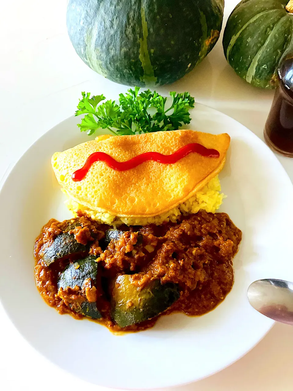 Snapdishの料理写真:今日のカレーは、かぼちゃカレー🎃ふわふわオムレツカレーになりました^ - ^|HAMI69さん