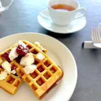 Snapdishの料理写真:アメリカンワッフルモーニング🍒