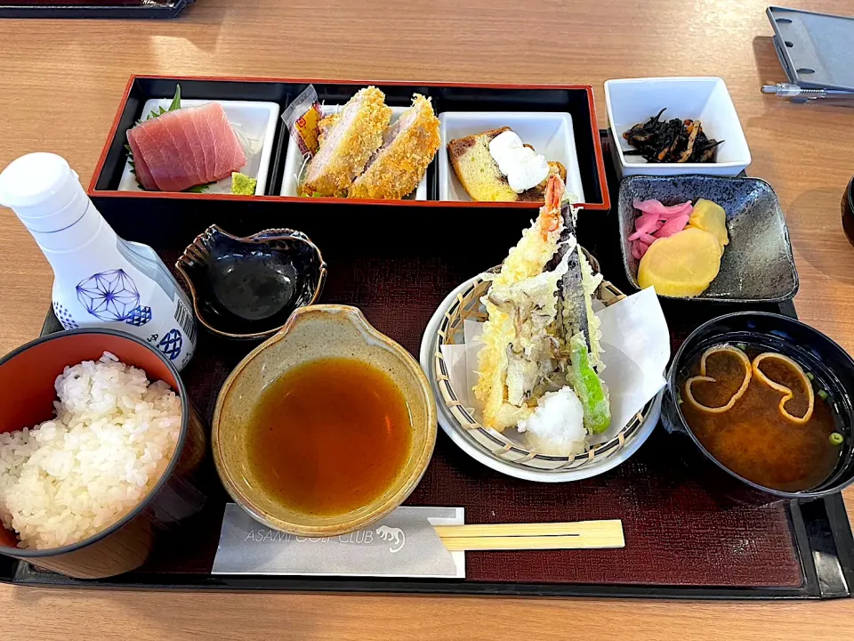 Snapdishの料理写真:浅見ゴルフ倶楽部さんのランチ『浅見御膳』😋|アライさんさん