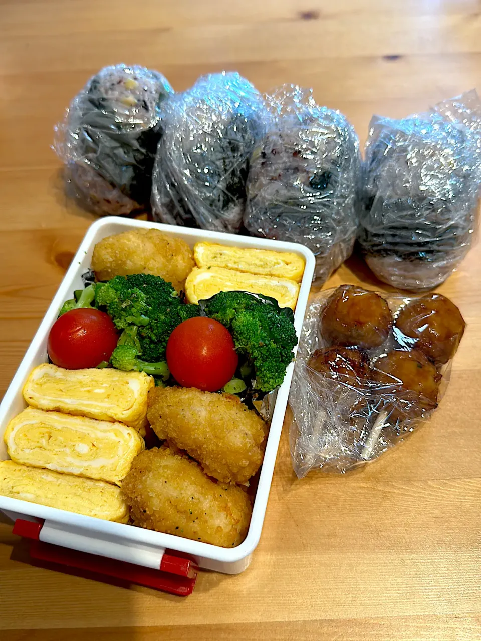 Snapdishの料理写真:行楽弁当|メガネおばさんさん