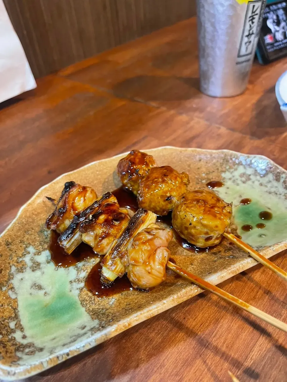 Snapdishの料理写真:焼き鳥はやっぱ『つくね』『ねぎま』😋|アライさんさん