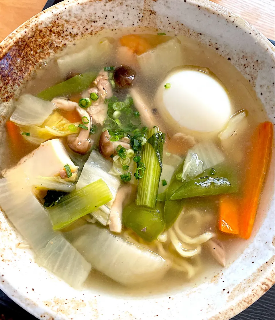 Snapdishの料理写真:八宝菜の残りで野菜あんかけラーメ🍜🤗|てるみさん