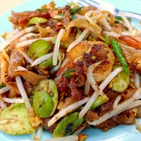 Snapdishの料理写真:Stir-fried rice noodles / Char Koay Teow|Priyamayaさん