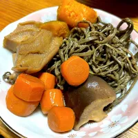 Snapdishの料理写真:ぜんまい煮物|misakoさん