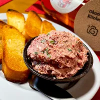 ひろりんさんの料理 コンビーフの即席パテ🥖🍷