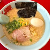 Snapdishの料理写真:塩とんこつプレミアムらーめん🍜|るみおんさん