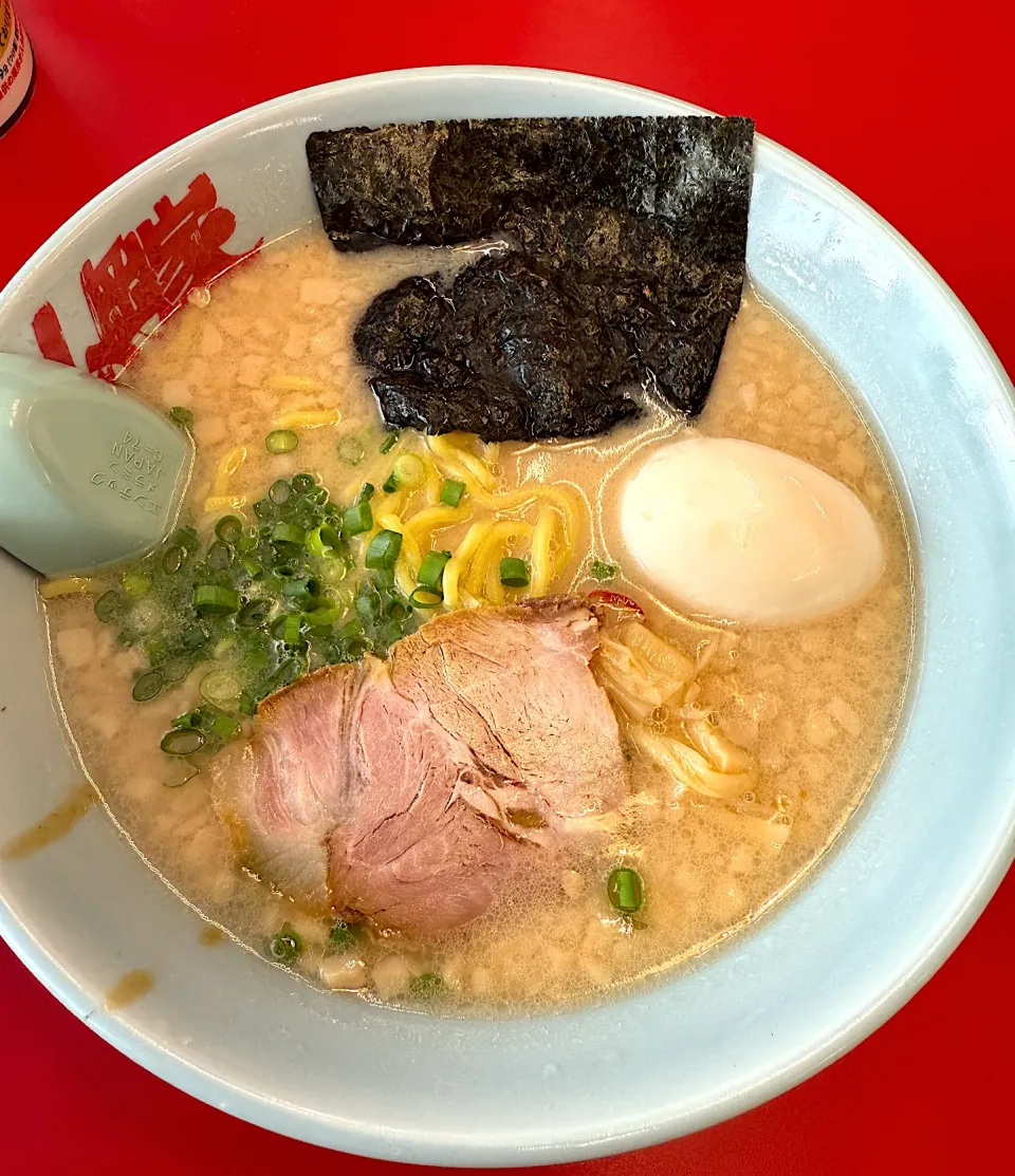 塩とんこつプレミアムらーめん🍜|るみおんさん