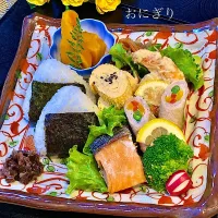 Snapdishの料理写真:おにぎり🍙ランチ