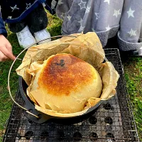 Snapdishの料理写真:#ダッチオーブンパン　#ダッチオーブン　#キャンプ飯　#キャンプ|たちくんさん