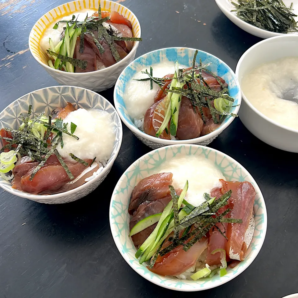 お父さん作、漬け丼。魚はカツオとイナダとアジ。|hanakoさん