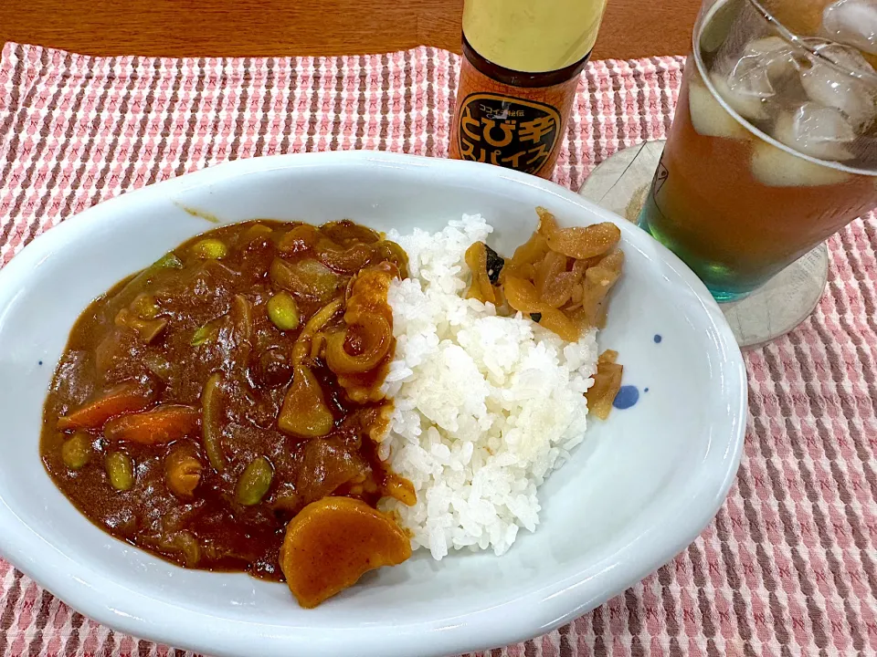 Snapdishの料理写真:休日Lunchは 久々お家カレー🍛|sakuramochiさん