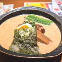 Snapdishの料理写真:豚骨ラーメン|ぽさん