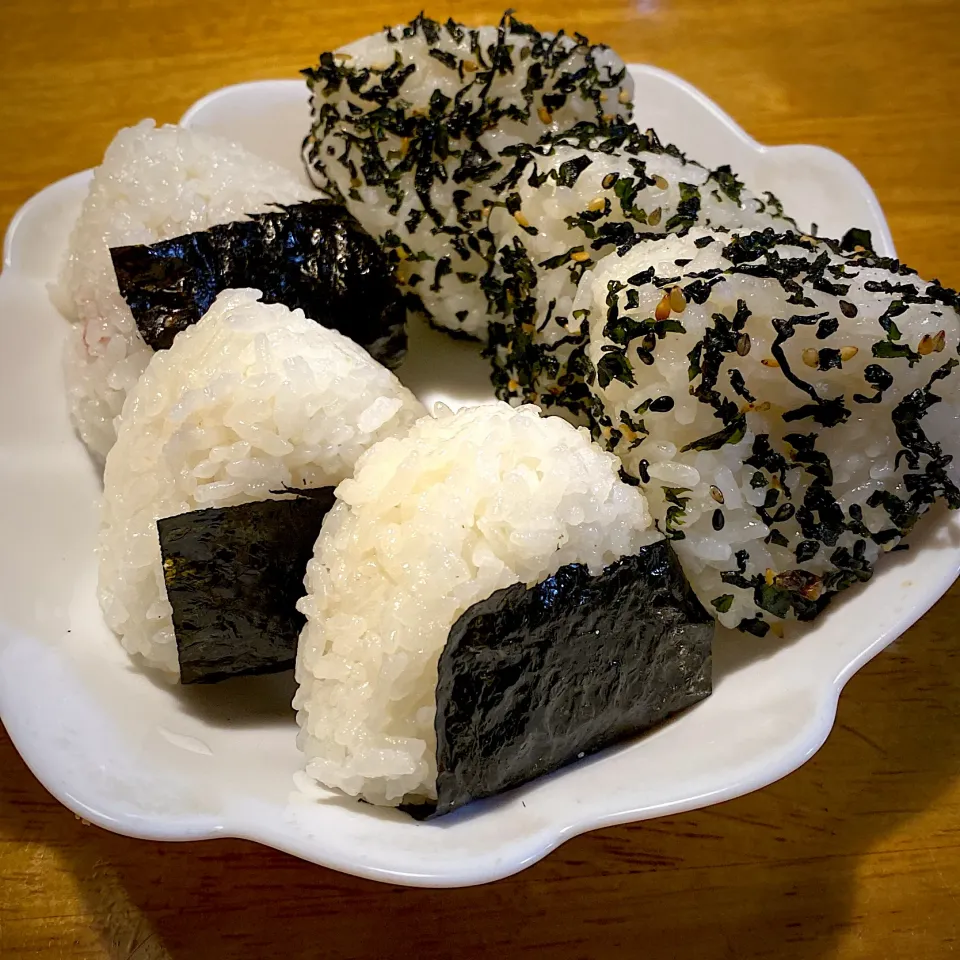 夫のおにぎり🍙弁当|もえさん