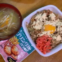 Snapdishの料理写真:プリンクルパウダーde 牛丼|リッキーさん