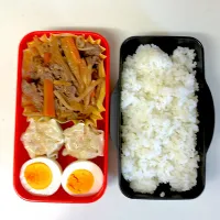 Snapdishの料理写真:高3になった次男くんへ　炒め物弁当|晴れ時々弁当さん