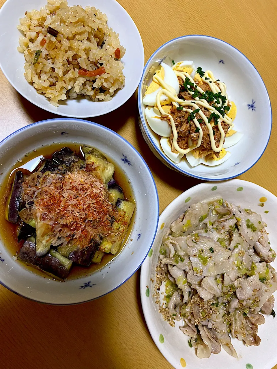 炊き込みご飯、ツナたま、なす煮浸し、豚バラ塩ダレ|わたしさん