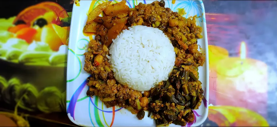 dahi tadhka sprouts salad rice bowl with lehsuni bhindi and aloo bhurji|Dr. FOODYさん