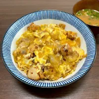 Snapdishの料理写真:焼鳥リメイク親子丼|dashi menjiroさん