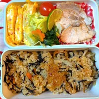 Snapdishの料理写真:明太子ひじき炊き込みご飯弁当|えつこさん