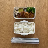 Snapdishの料理写真:唐揚げ弁当|まゆぽんさん