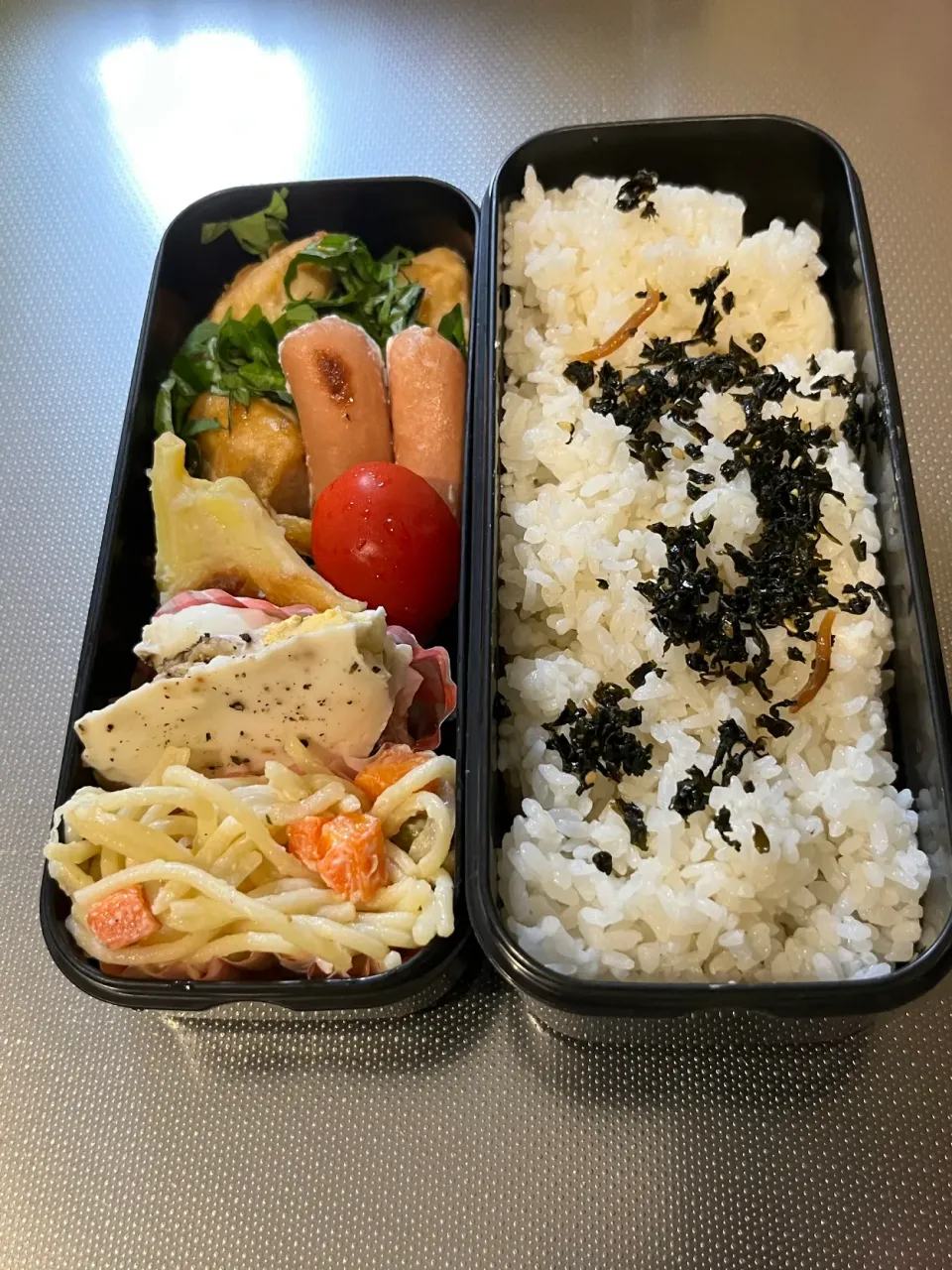 Snapdishの料理写真:愛妻弁当🍙|モモ&ハーブmama🐰🐹🐢🐠❤️さん