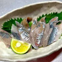 Snapdishの料理写真:秋刀魚のお刺身|ゆきさん