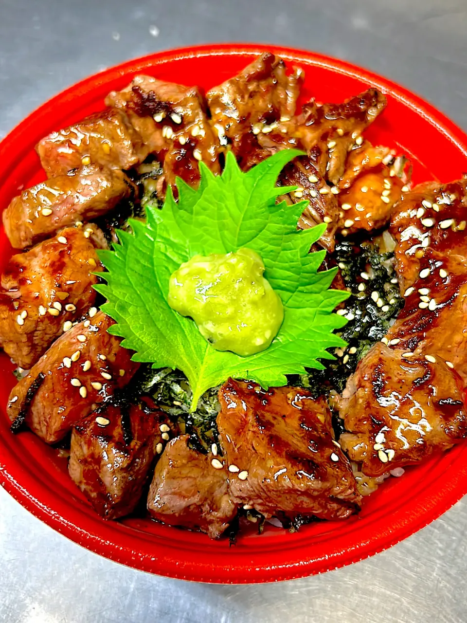 わさびグレービー丼(肉2倍)|坂の上の友さん