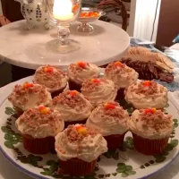 Snapdishの料理写真:Candy corn pumpkin spiced cupcake|🌺IAnneさん