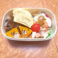 Snapdishの料理写真:玉子焼以外は炊飯器で作った弁当🍱|Keiさん