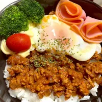 Snapdishの料理写真:ボロネーゼ丼|senaさん