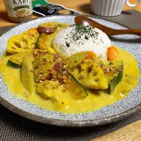 Snapdishの料理写真:tamaさんの料理 鶏肉ときのこのカレークリーム煮＊ごぼうとさつまいも蓮根、かぼちゃ入り