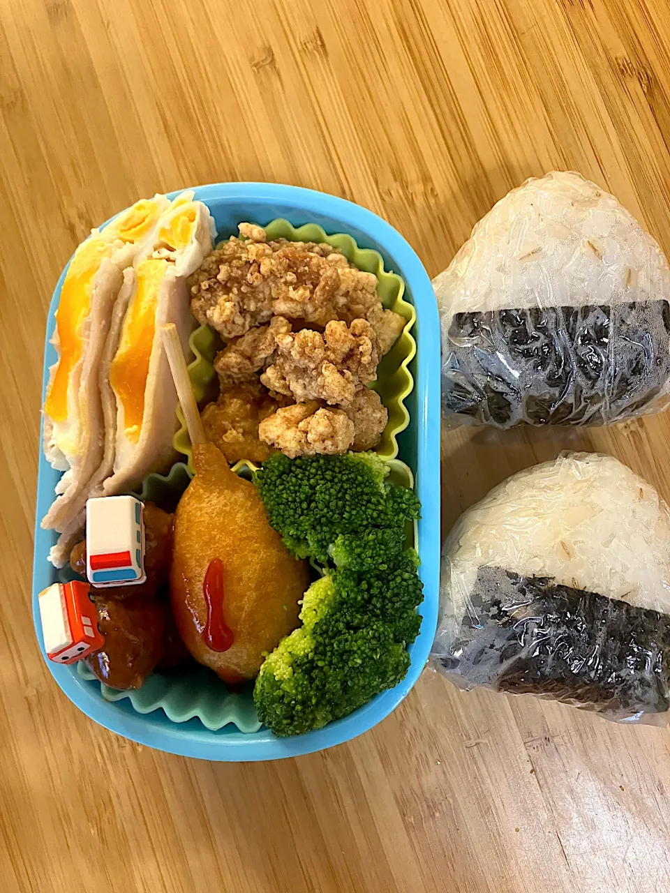 息子遠足お弁当|くままさん