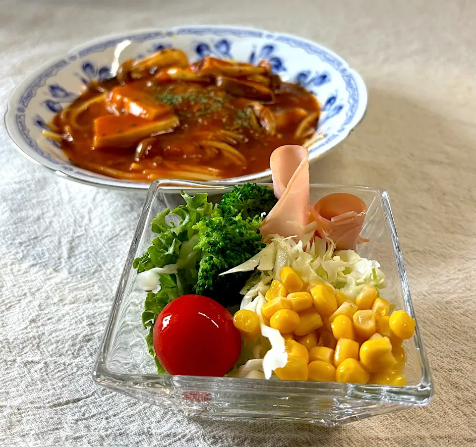 Snapdishの料理写真:お昼ごごはんサラダ|かっちゃん杉さん