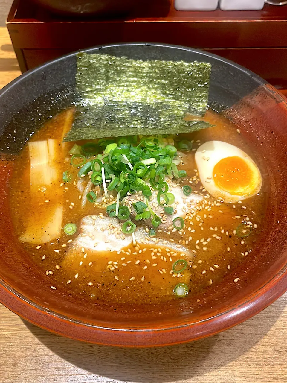 濃厚魚介焙煎胡麻みそらーめん|まりさん