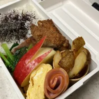 Snapdishの料理写真:フライドポテト🍟弁当|たんぽぽさん